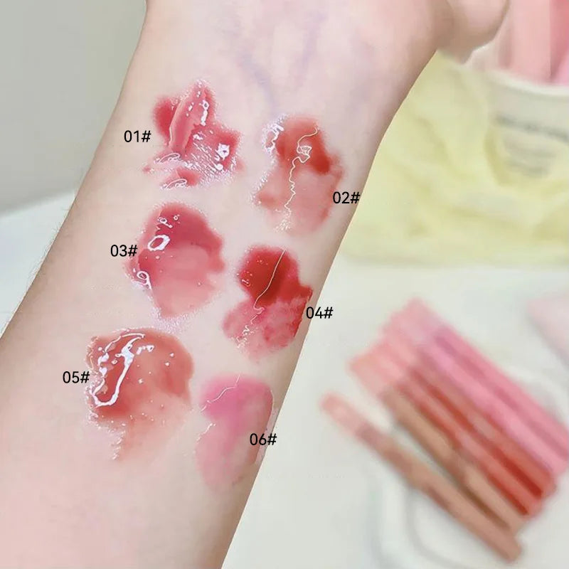 Pinkyfocus Moisturizing, Natural, Easy to Apply, Lipgloss-Has a Water-Gloss Finish, Does Not Stick to the Cup, Does Not Show Lip Lines, Is Non-Sticky, Enhances Lip Volume, Brightens the Complexion, High-End Versatile Korean-S